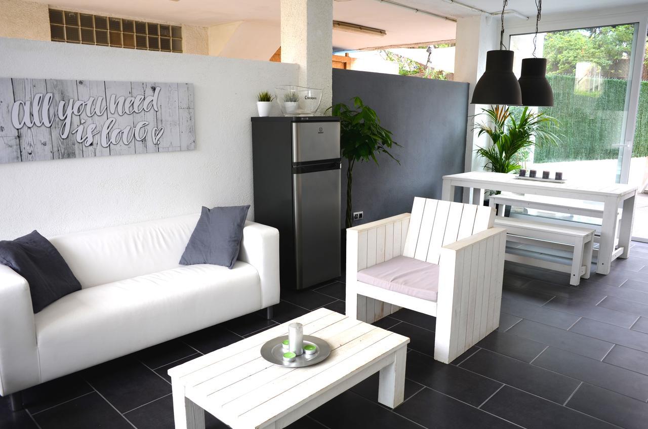 Beach House Castelldefels Chambre photo