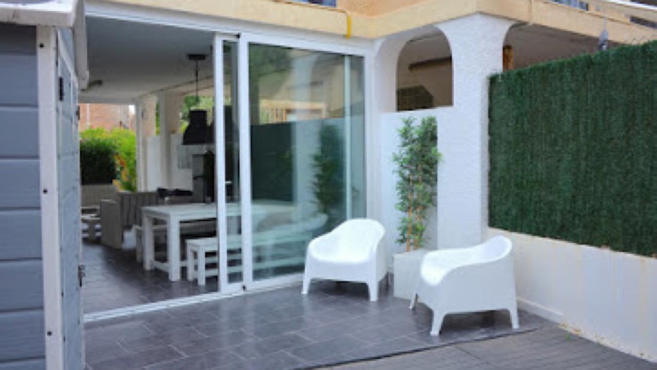 Beach House Castelldefels Extérieur photo