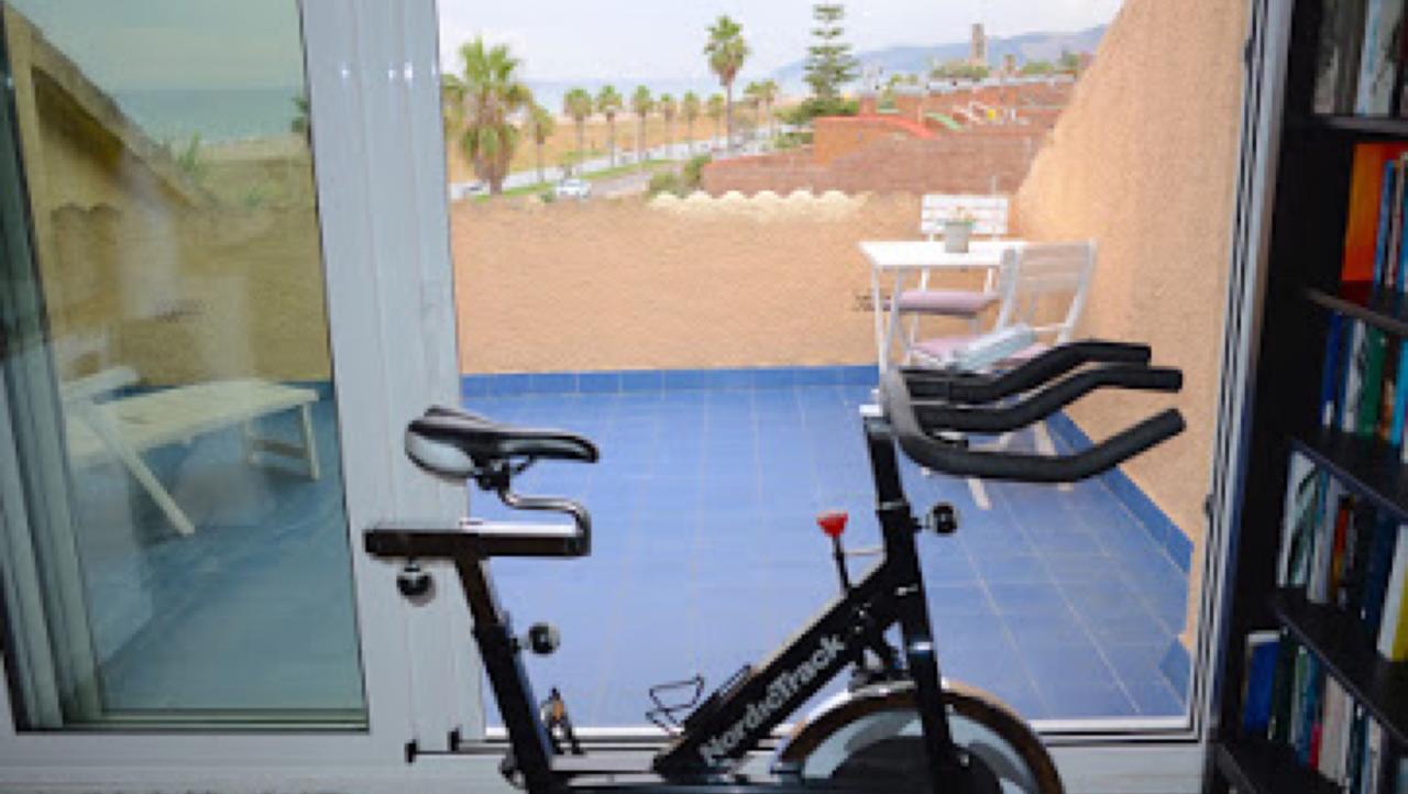 Beach House Castelldefels Extérieur photo